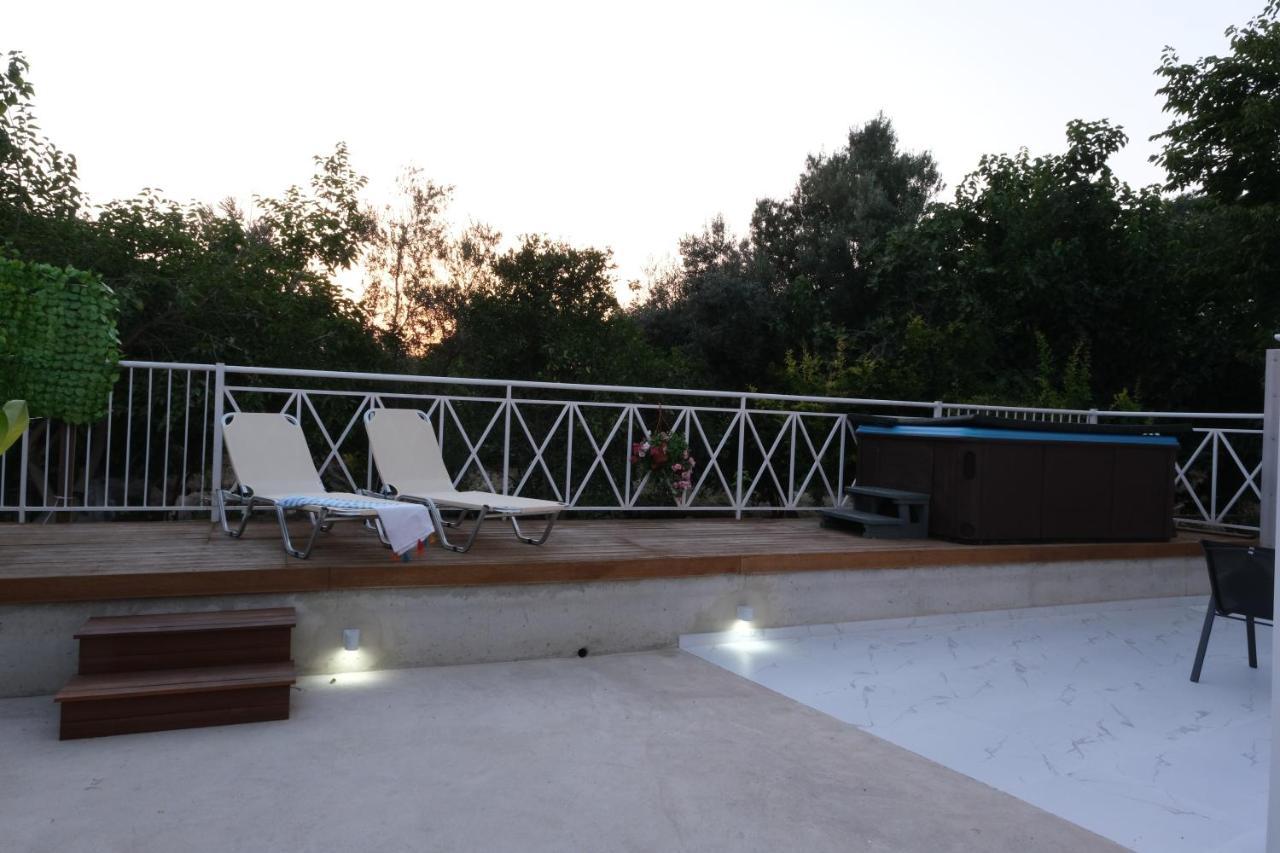 Apartamento Luxury Fani House Next To Harbor Area With Jacuzzi Paphos Exterior foto
