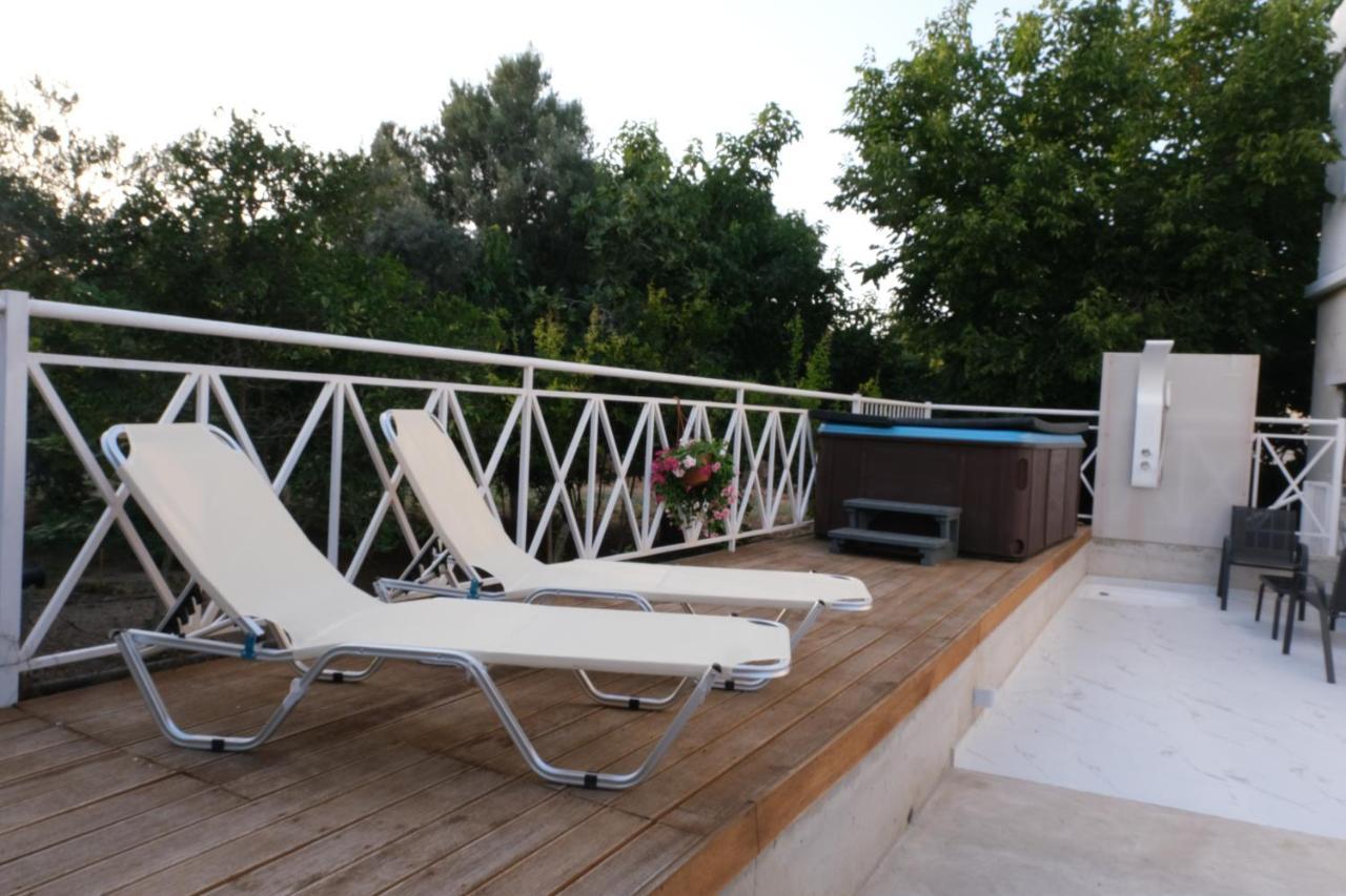 Apartamento Luxury Fani House Next To Harbor Area With Jacuzzi Paphos Exterior foto